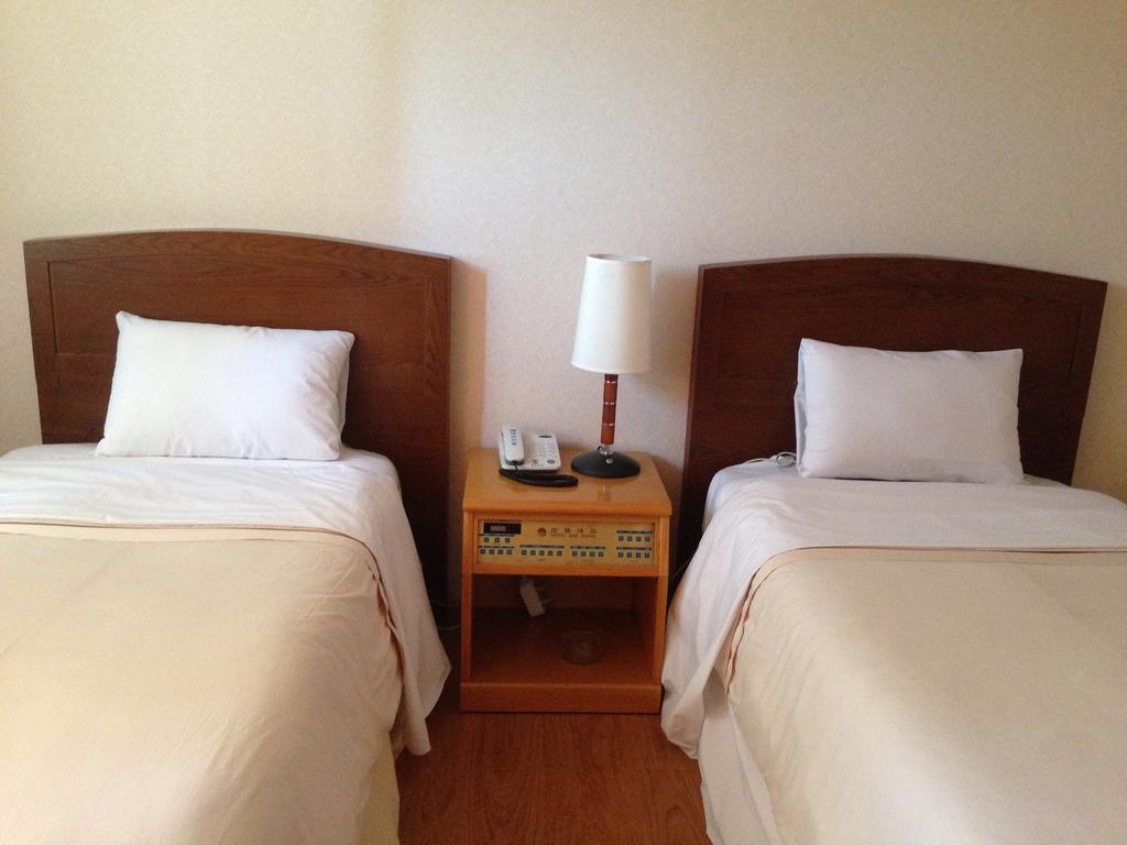 Daedong Hotel Czedżu Pokój zdjęcie