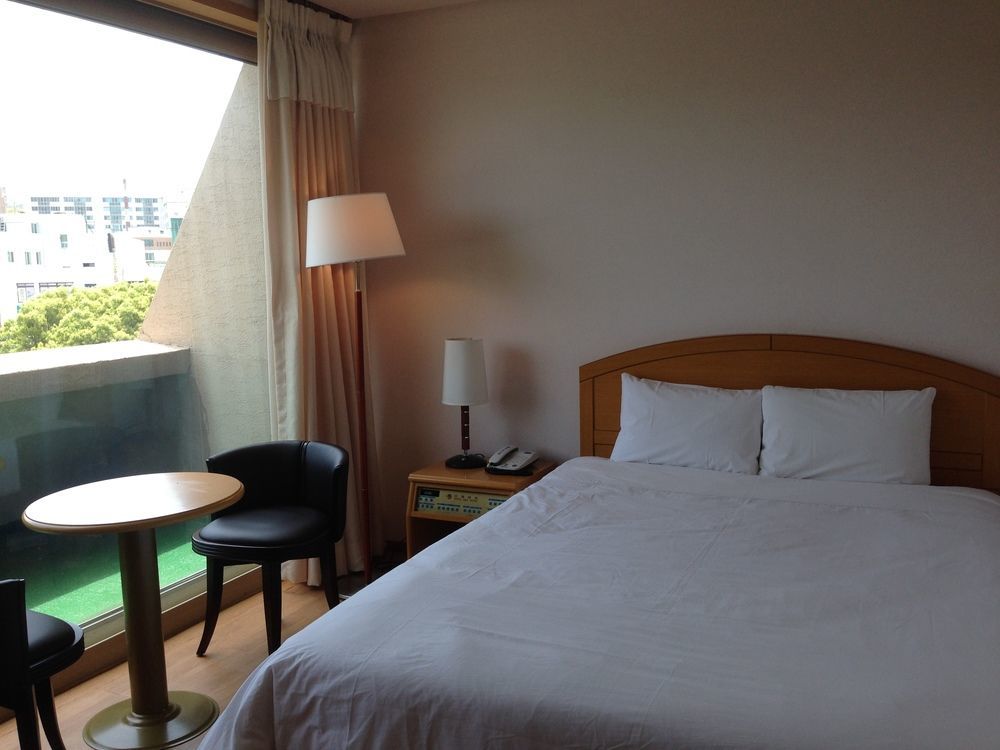 Daedong Hotel Czedżu Zewnętrze zdjęcie